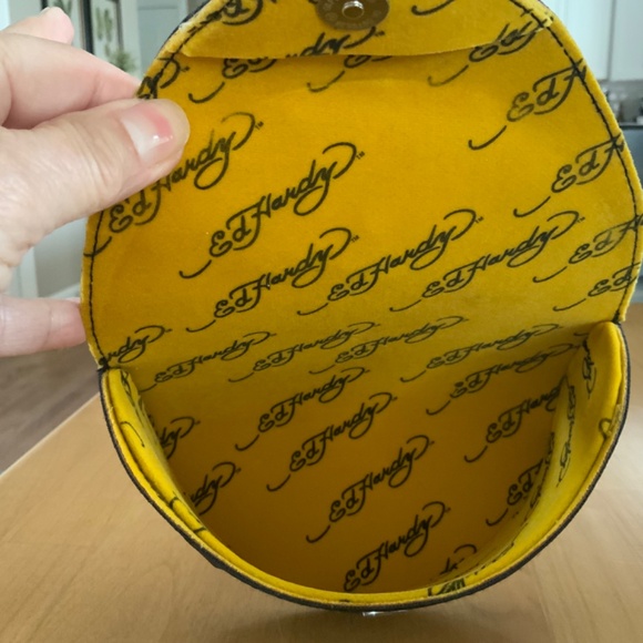 ED HARDY BEAUTIFUL GHOST SUNGLASSES - Picture 9 of 9